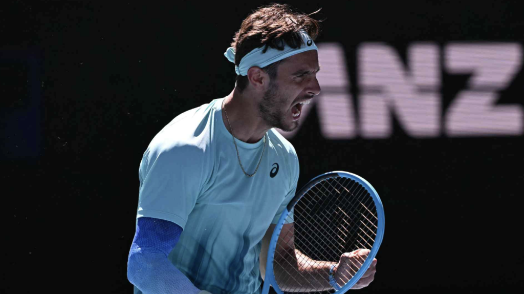 Musetti celebra victoria