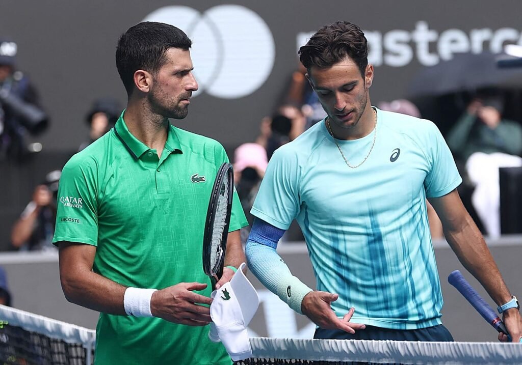 Djokovic talks to Musetti